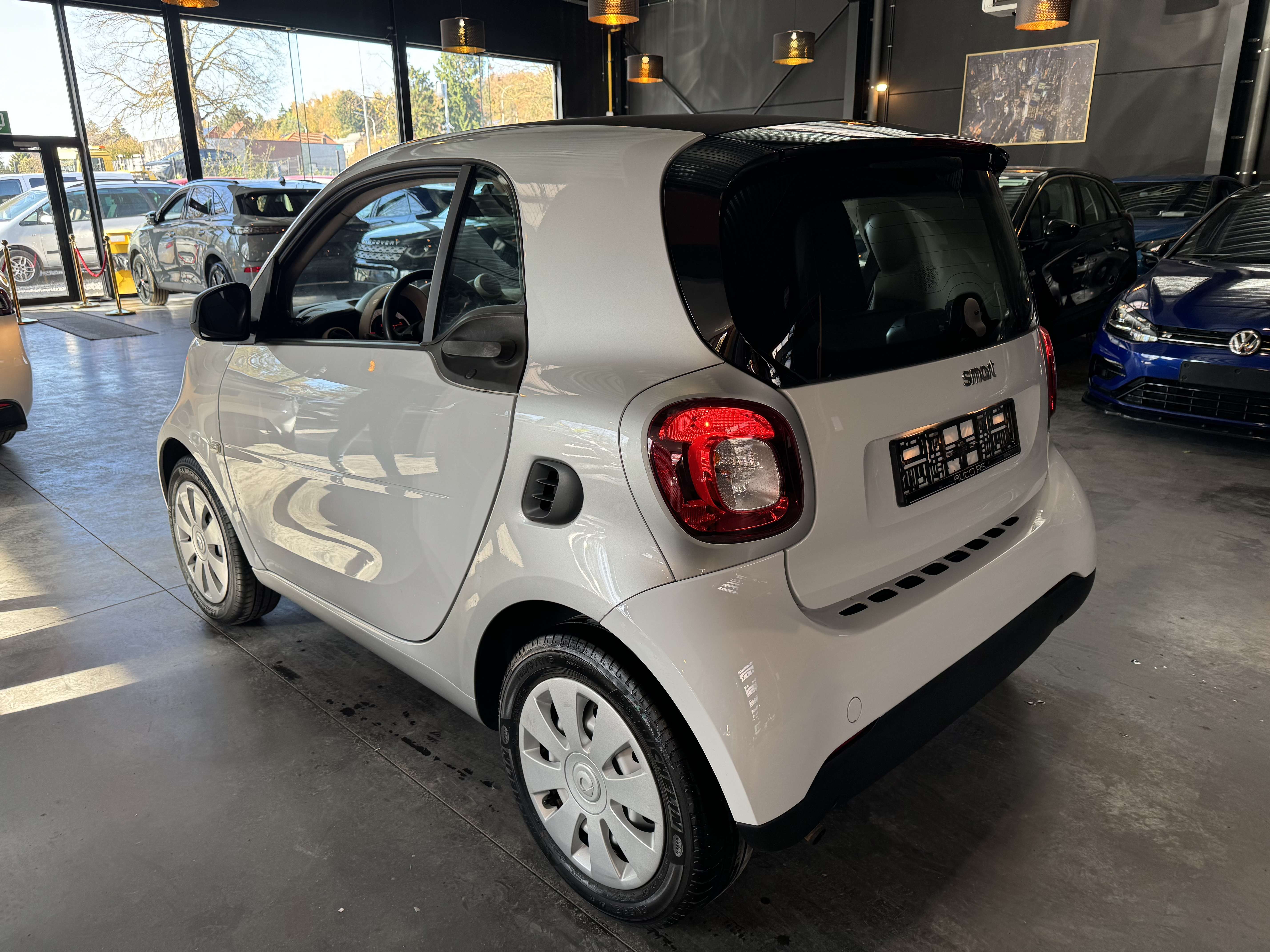 smart forTwo 1.0i - 88.308 KM - PRETE A IMMATRICULEE !