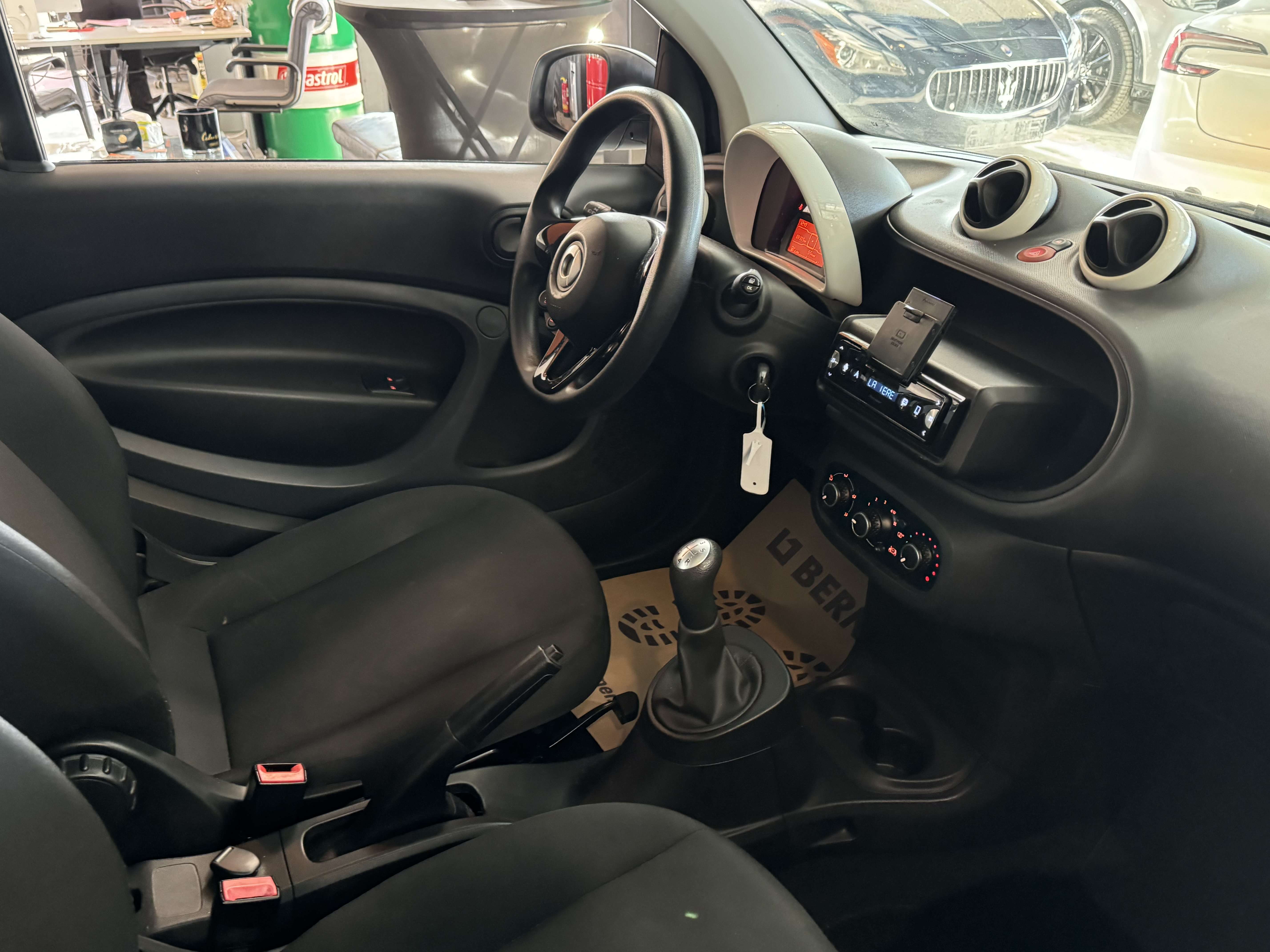 smart forTwo 1.0i - 88.308 KM - PRETE A IMMATRICULEE !