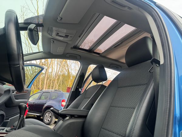 Mercedes-Benz Classe A II (2) 150 ELEGANCE CONTACT 5P