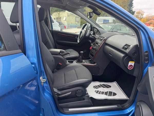 Mercedes-Benz Classe A II (2) 150 ELEGANCE CONTACT 5P