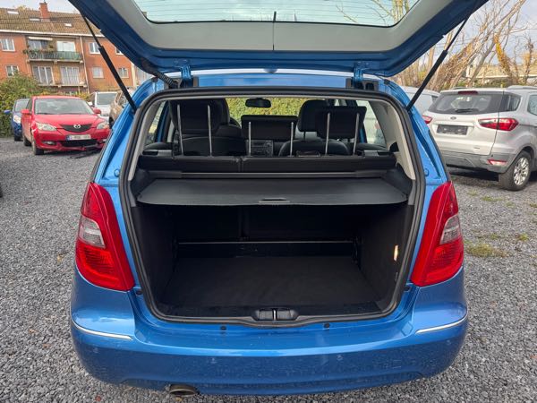 Mercedes-Benz Classe A II (2) 150 ELEGANCE CONTACT 5P