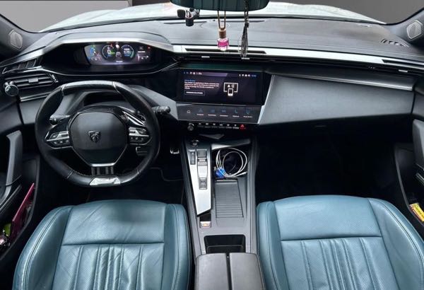Peugeot 308 GT 1,6 225ch hybride rechargeable