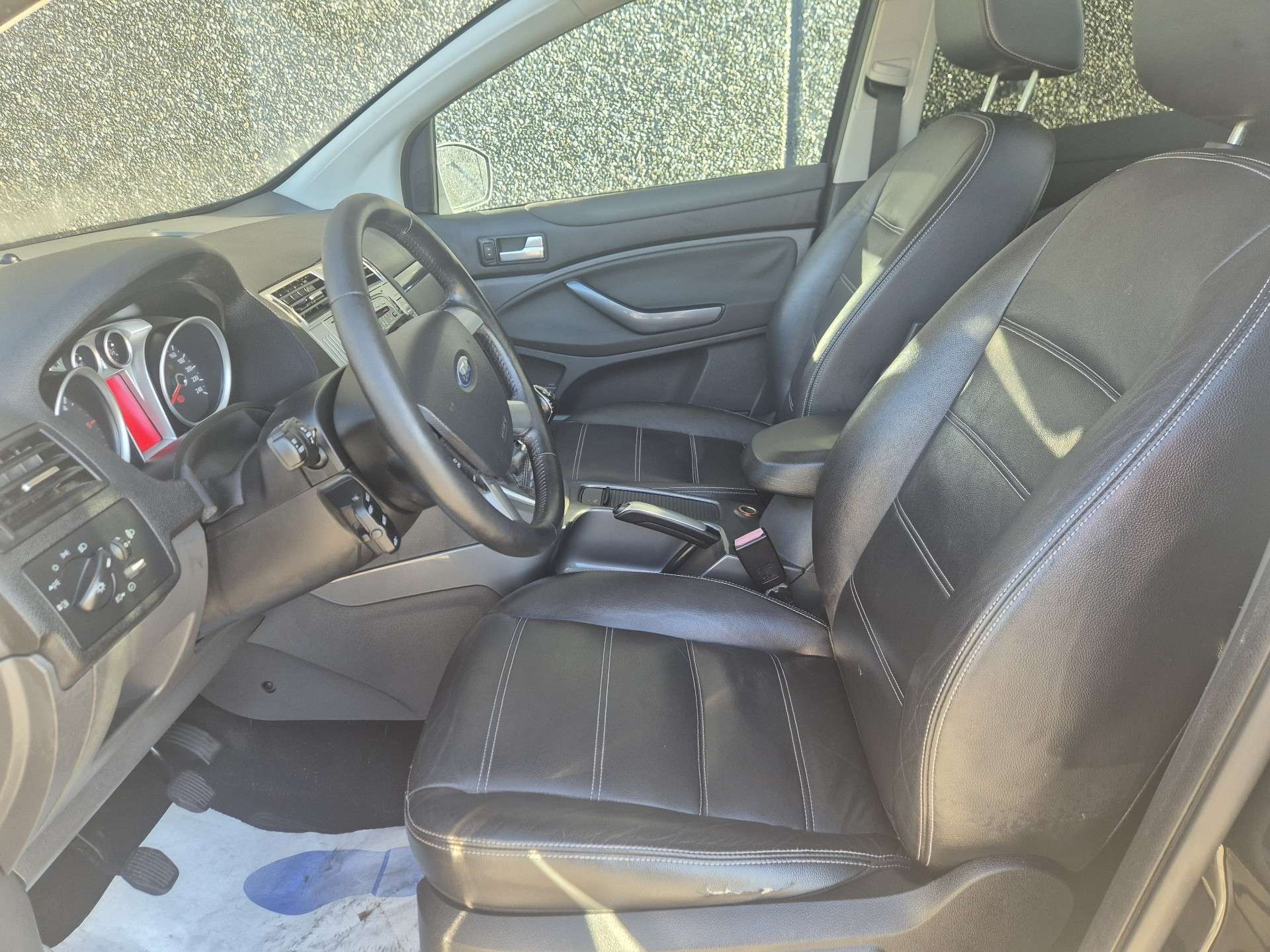 Ford Kuga 2.0 TDCi 2WD Titanium// PRETE A IMMATRICULER//