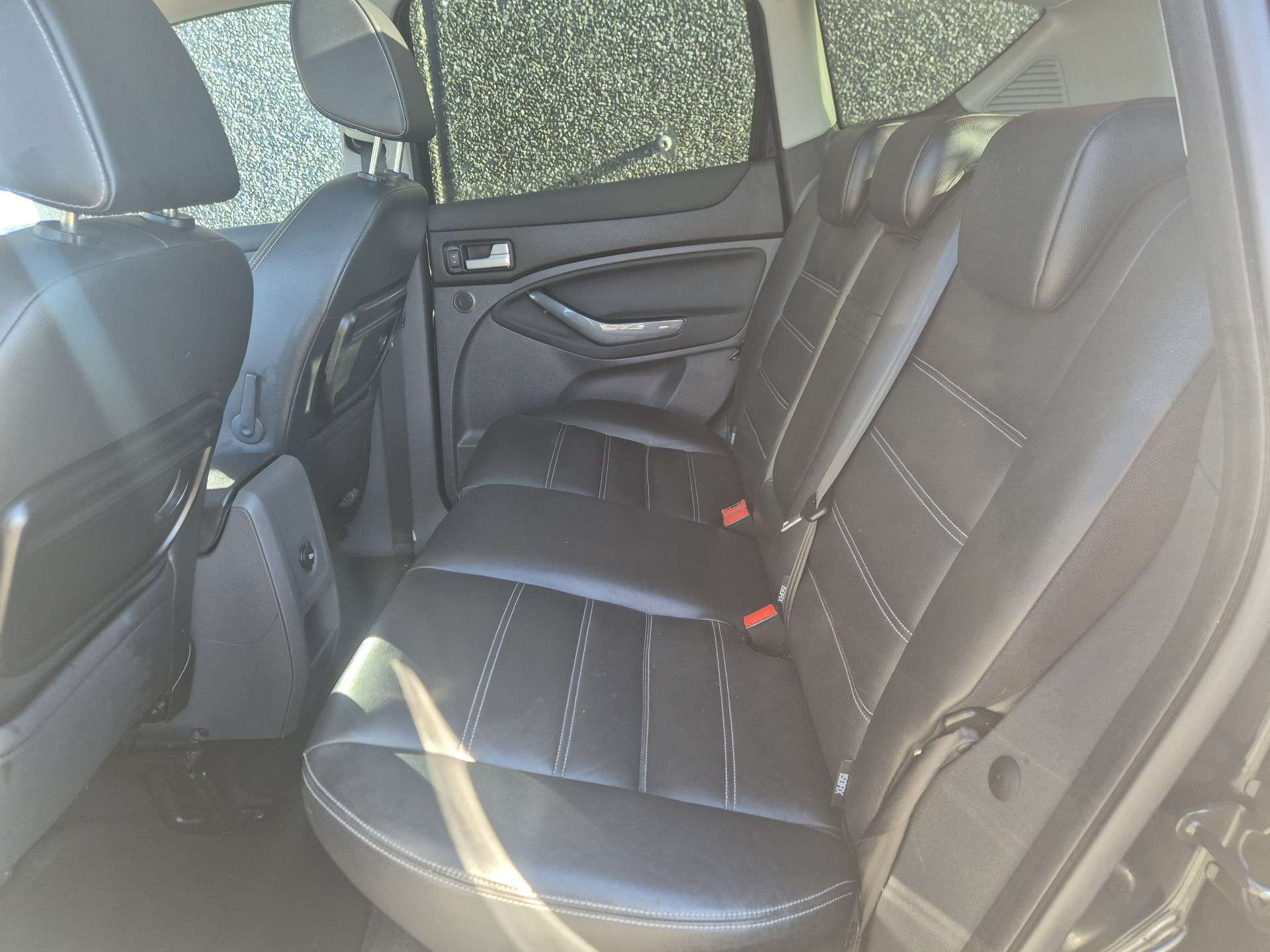 Ford Kuga 2.0 TDCi 2WD Titanium// PRETE A IMMATRICULER//