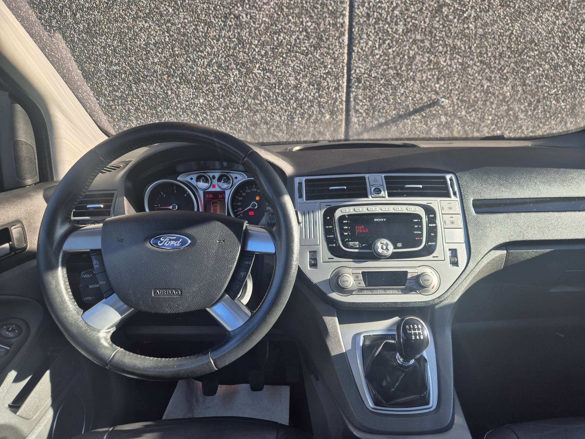 Ford Kuga 2.0 TDCi 2WD Titanium// PRETE A IMMATRICULER//