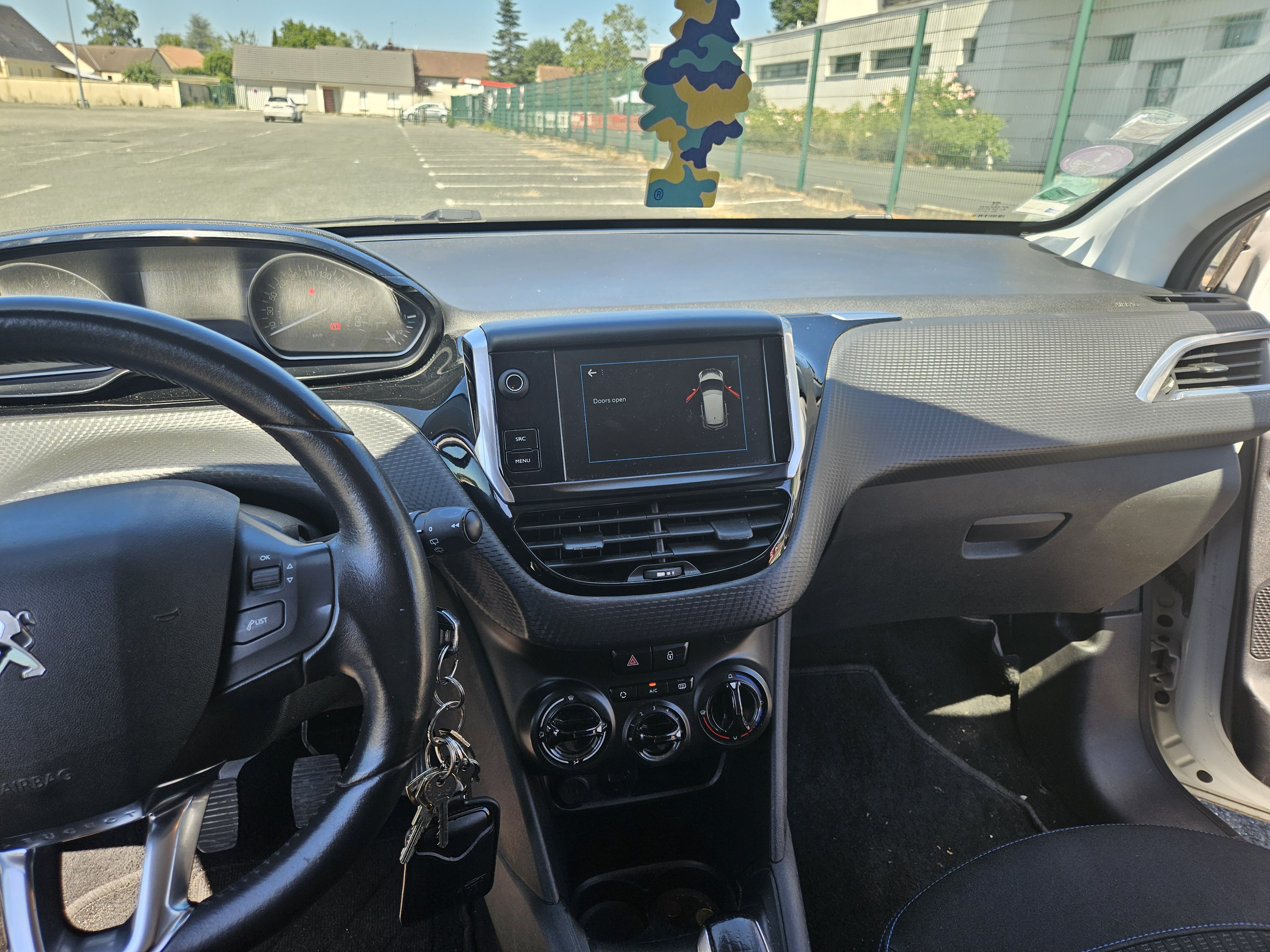 Peugeot 208 (2) 1.2 PURETECH 82 STYLE 5P