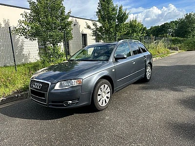 Audi A4 V (3) AVANT 40 TDI 204 AVUS QUATTRO S TRONIC