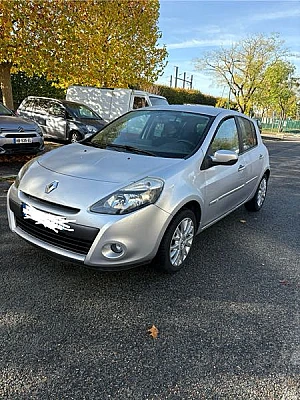 Renault Clio III (2) 1.5 DCI 85 EXCEPTION TOMTOM 5P