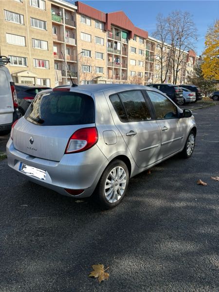 Renault Clio III (2) 1.5 DCI 85 EXCEPTION TOMTOM 5P