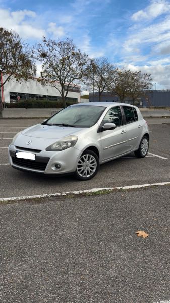 Renault Clio III (2) 1.5 DCI 85 EXCEPTION TOMTOM 5P