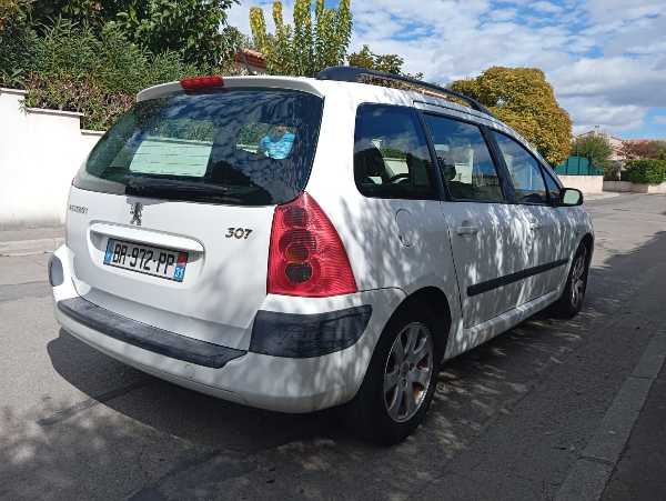 Peugeot 307 PEUGEOT 307 2003 Break 1.6 i 16V 110cv