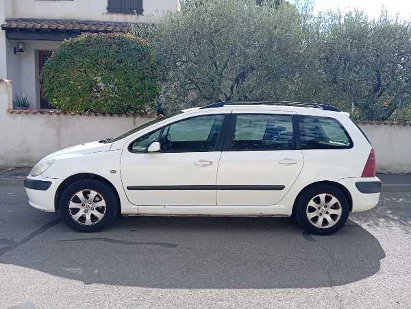 Peugeot 307 PEUGEOT 307 2003 Break 1.6 i 16V 110cv