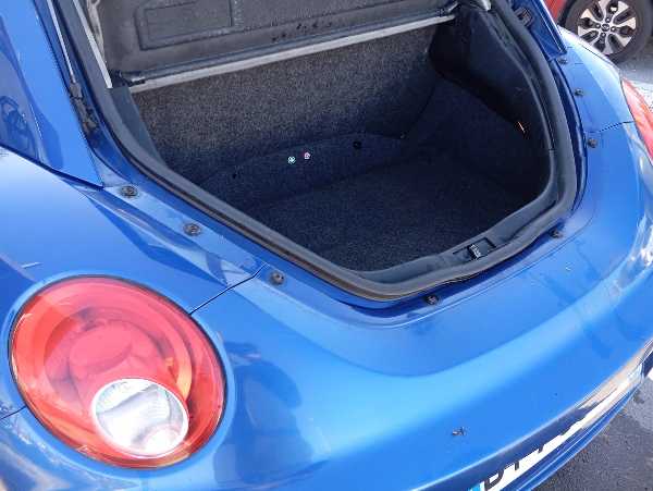 Volkswagen Beetle 🚗vends ma Volkswagen New Beetle, très propre