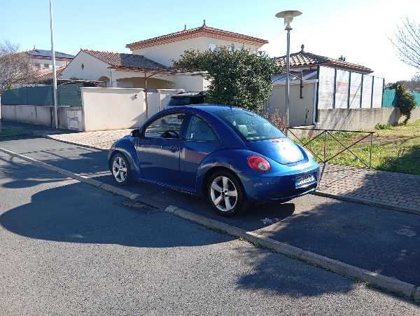 Volkswagen Beetle 🚗vends ma Volkswagen New Beetle, très propre