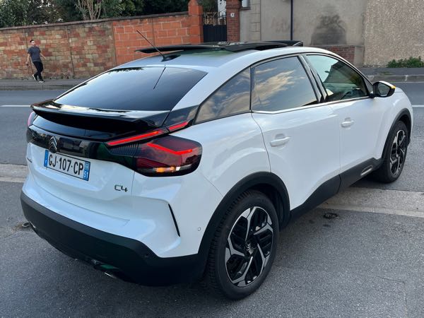 Citroen C4 2022 toit ouvrant