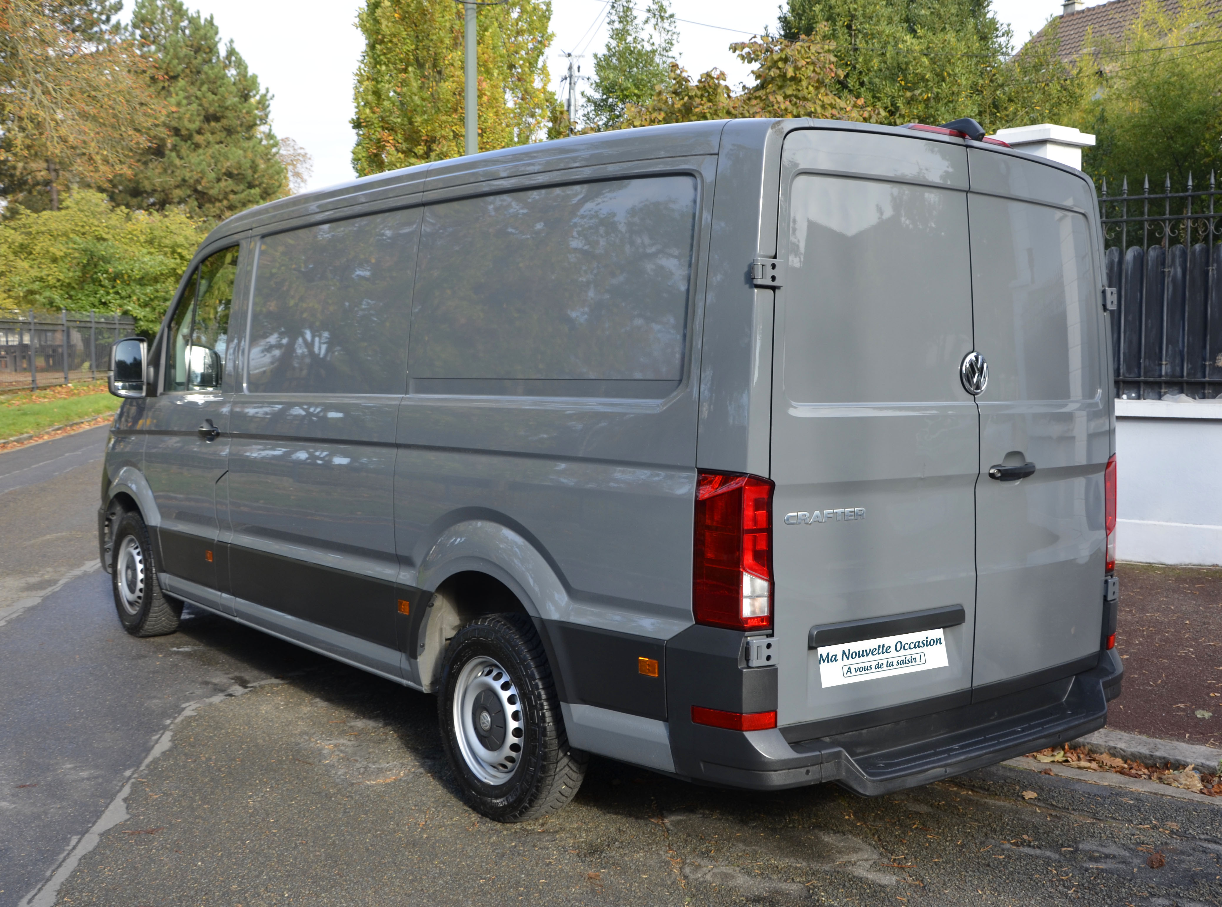 Volkswagen Crafter II 2.0 TDI 140 35 L3H3 BVA8 BUSINESS LINE
