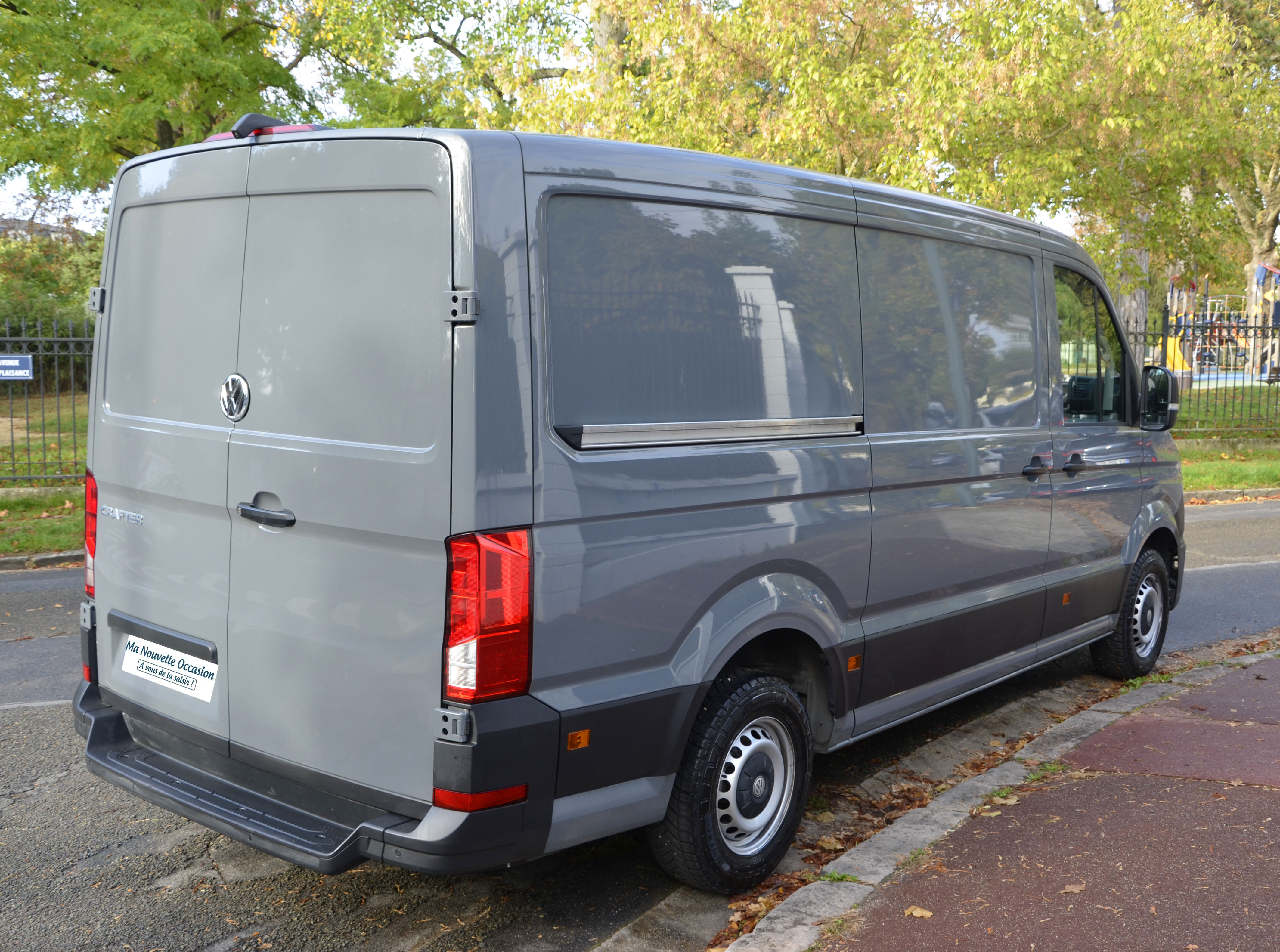 Volkswagen Crafter II 2.0 TDI 140 35 L3H3 BVA8 BUSINESS LINE