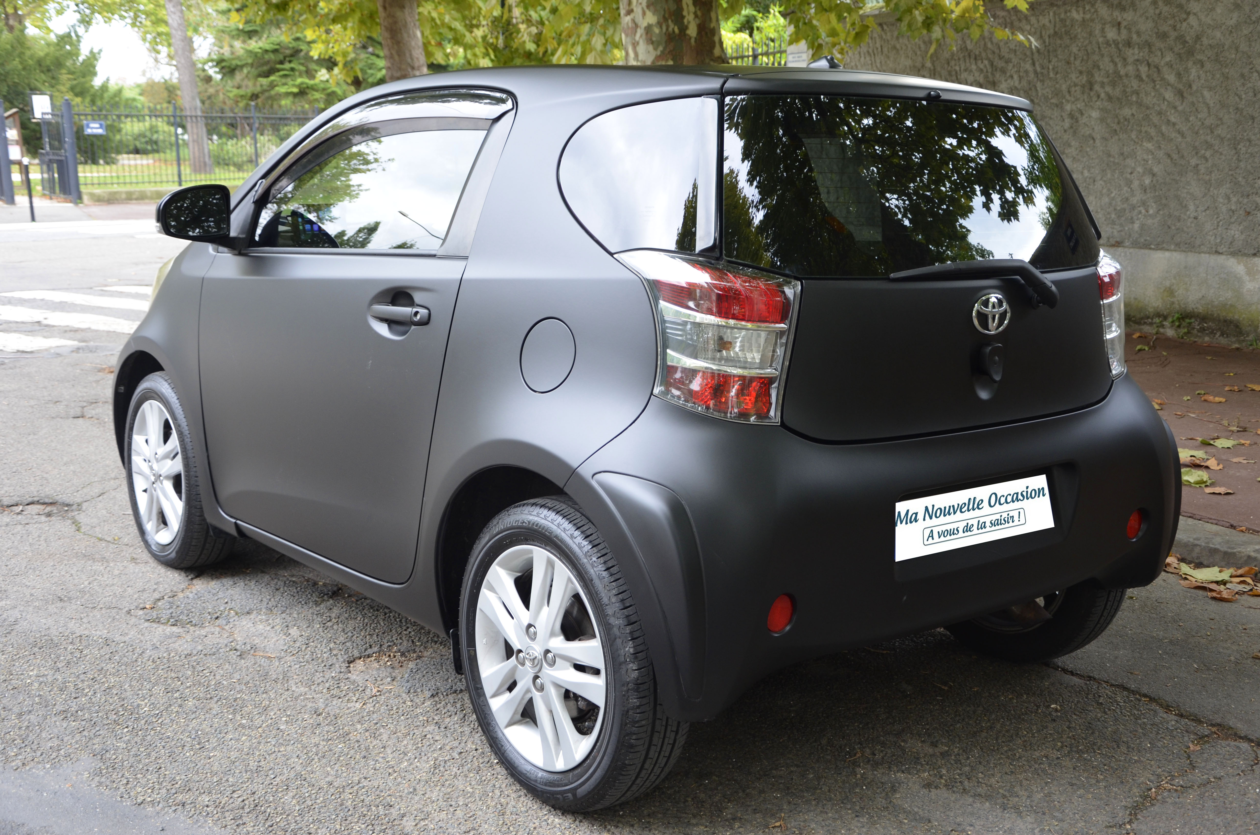 Toyota Iq 100 VVT-I "STOP &amp; START" 2