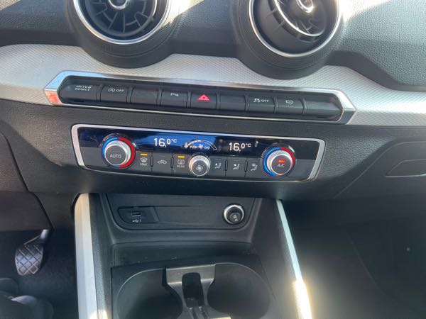 Audi Q2 (2) 30 TDI 116