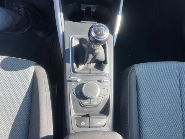 Audi Q2 (2) 30 TDI 116