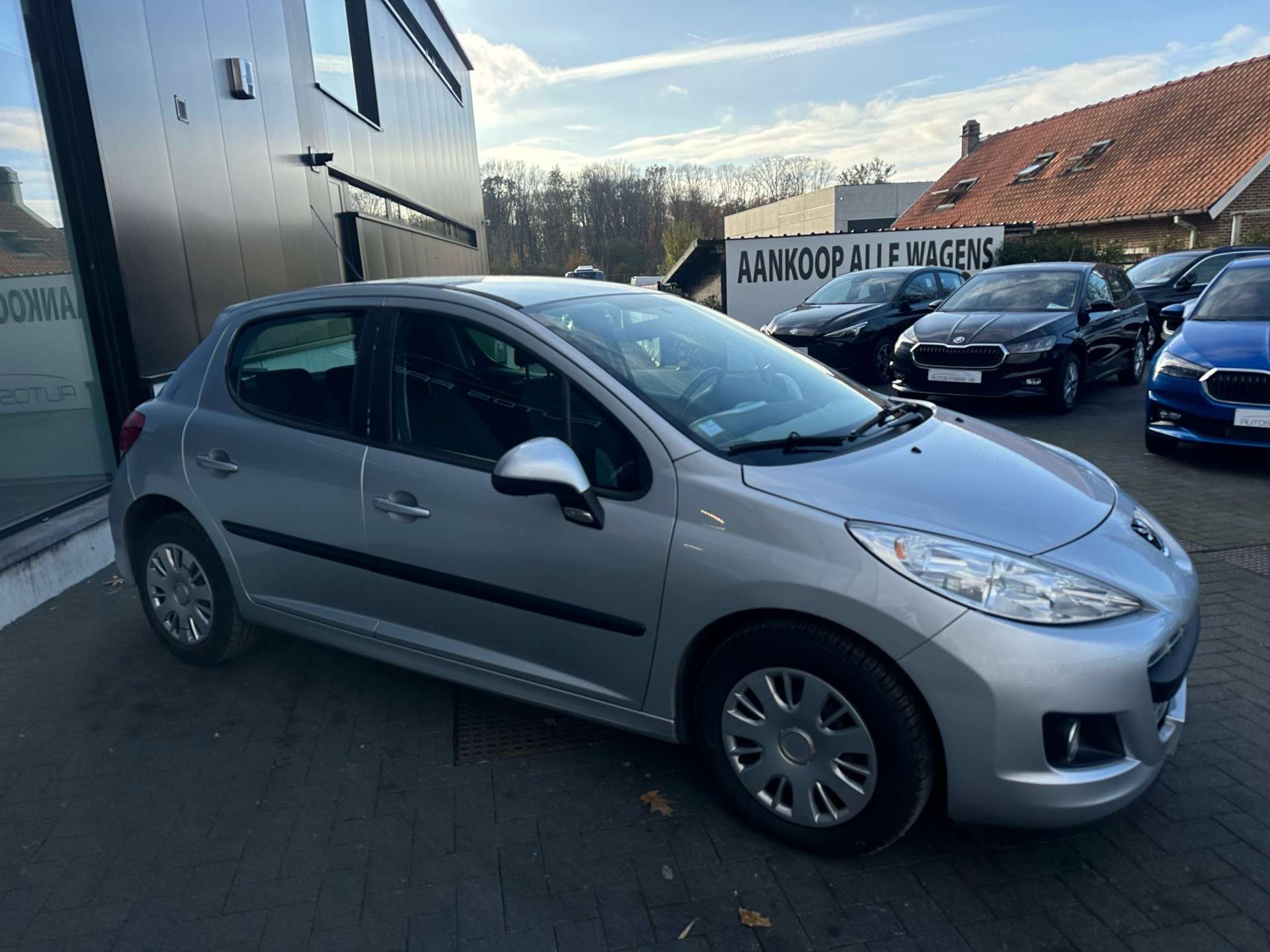 Peugeot 207 1.4i Benzine 5 deuren 91000km Nouveau Courroit de distribution