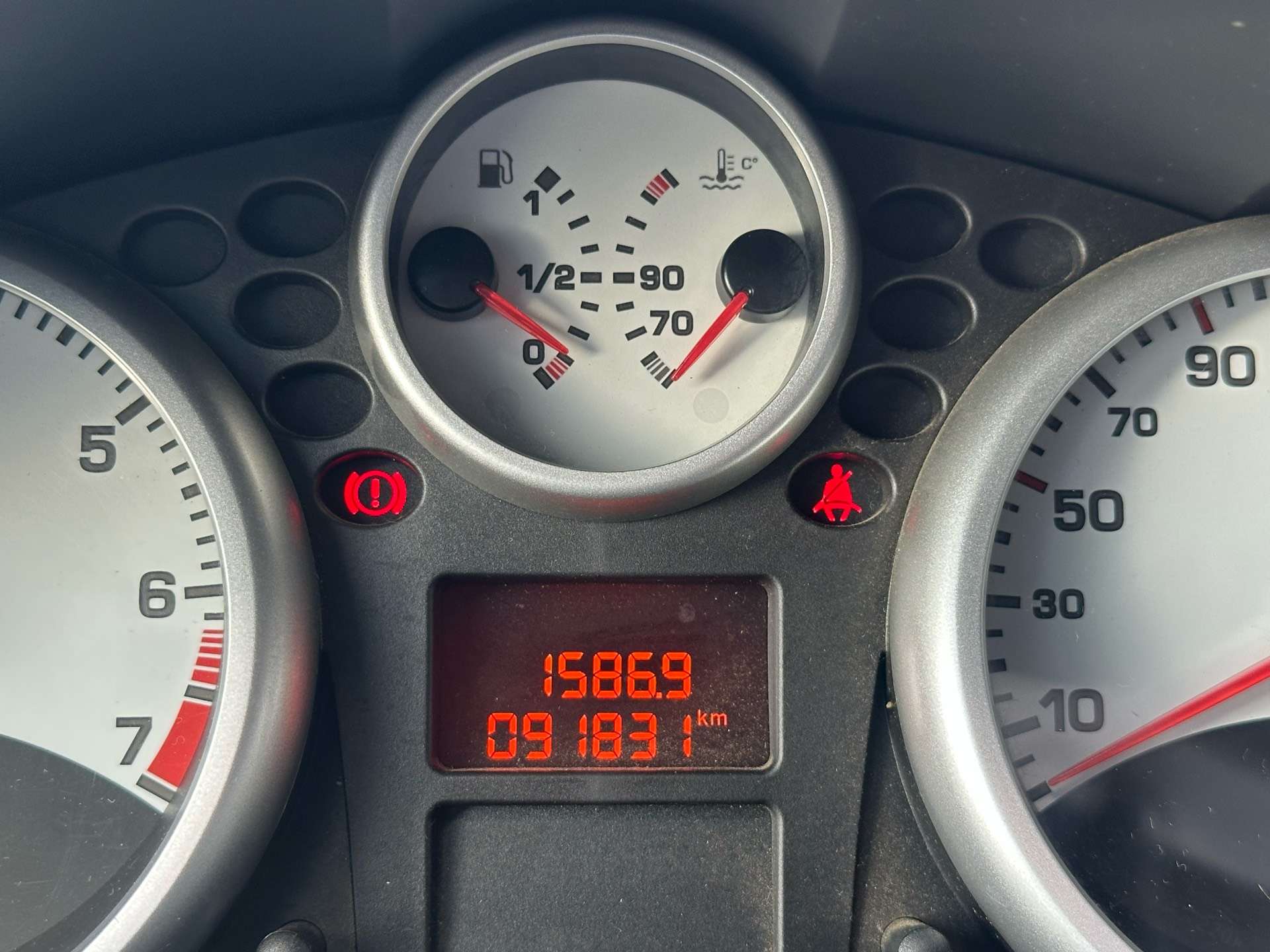 Peugeot 207 1.4i Benzine 5 deuren 91000km Nouveau Courroit de distribution