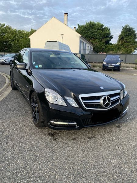 Mercedes-Benz Classe E III (2) 220 CDI AVANTGARDE BVA