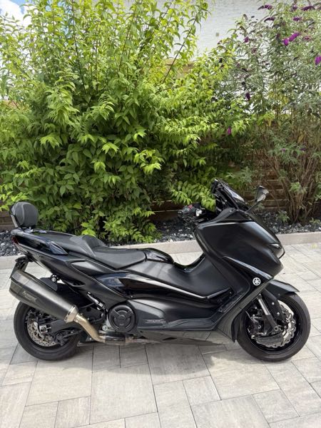 YAMAHA T-MAX TECH MAX