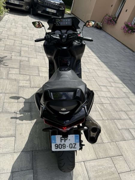 YAMAHA T-MAX TECH MAX