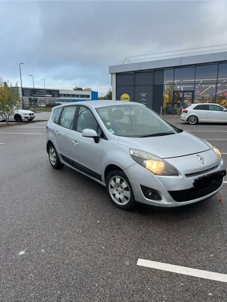 Renault Grand Scenic III (2) 1.5 DCI 110 FAP ENERGY LIFE 7PL ECO2