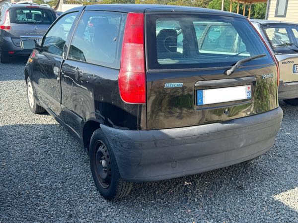 Fiat Punto II (2) 1.2 8V CULT II 3P
