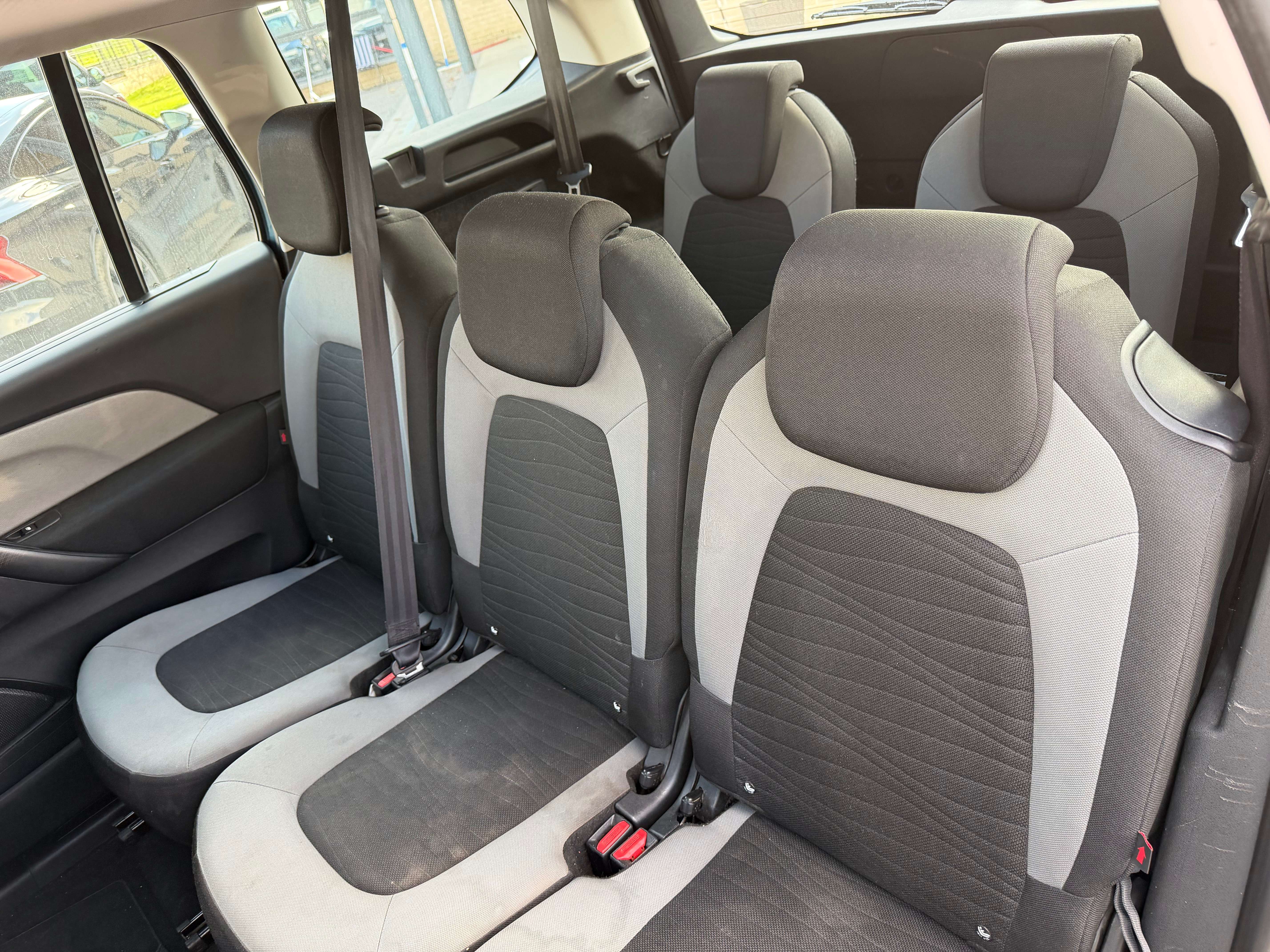 Citroen Grand C4 Picasso Grand C4 Picasso 1.6 e-HDi Business (Fleet)