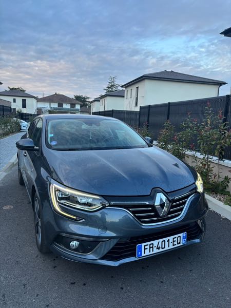 Renault Megane IV (2) 1.3 TCE 140 FAP BUSINESS INTENS