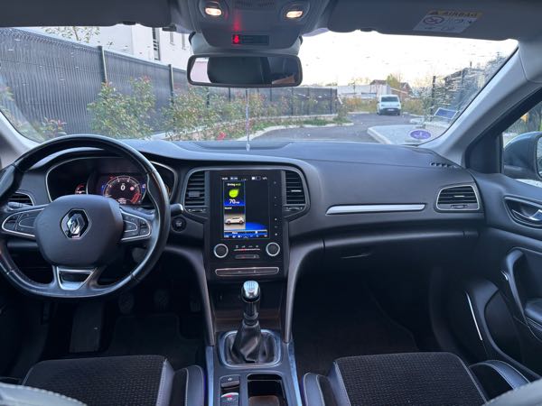 Renault Megane IV (2) 1.3 TCE 140 FAP BUSINESS INTENS