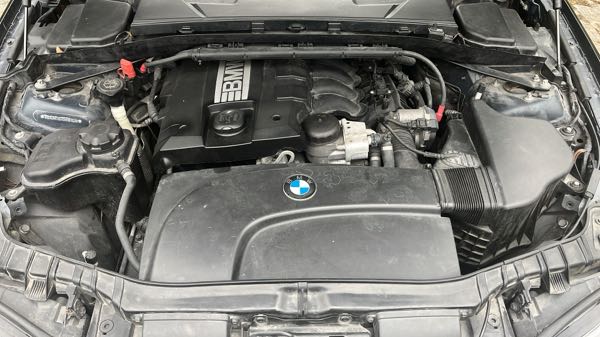 Bmw Serie 1 (E88) (2) CABRIOLET 118I 143 SPORT DESIGN