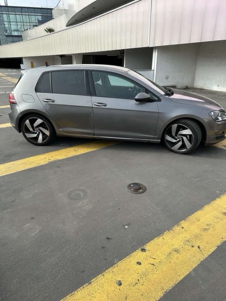 Volkswagen Golf VII 1.6 TDI 110 BLUEMOTION TECHNOLOGY ALLSTAR 5P