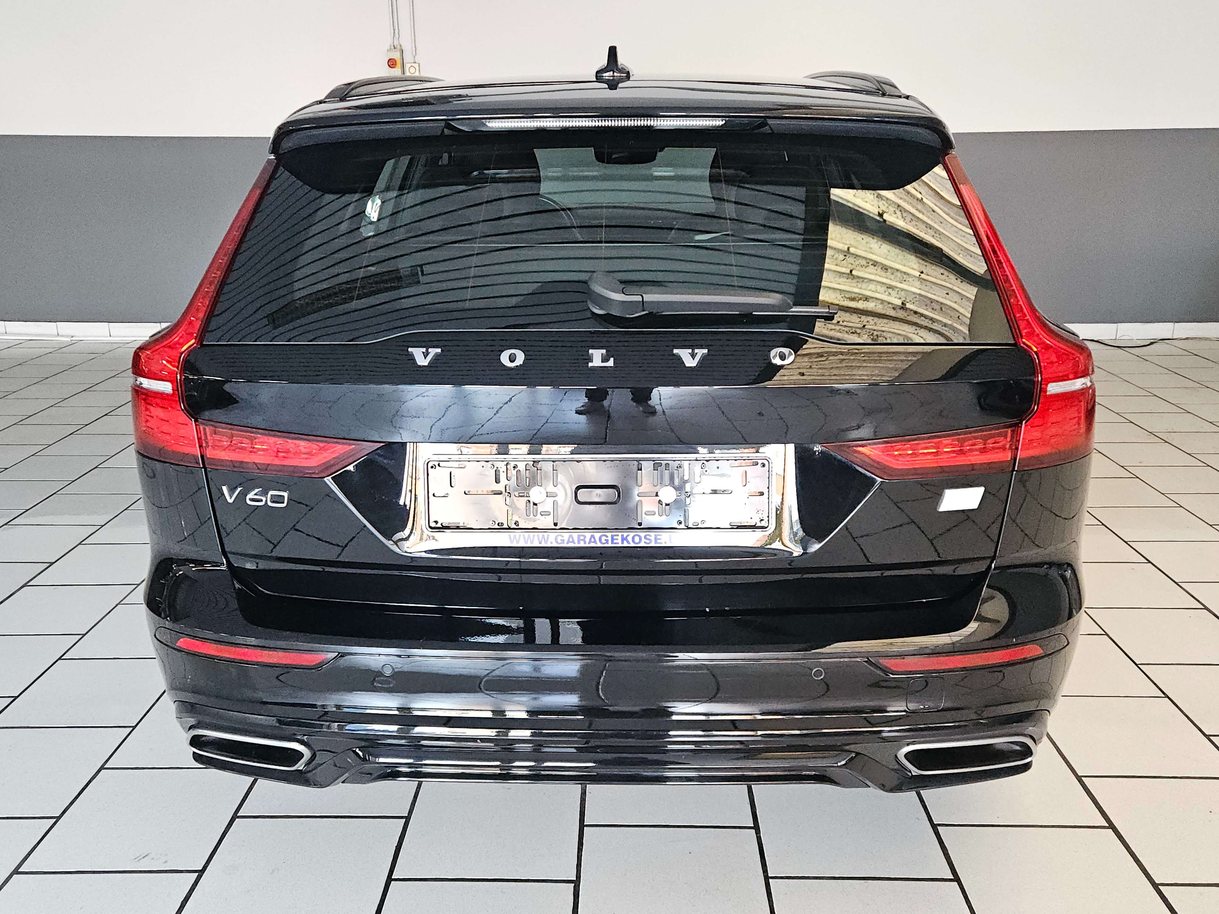 Volvo V60 R-Design//PLUG IN HYBRID//CUIR AUTOMATIQUE FULL T6