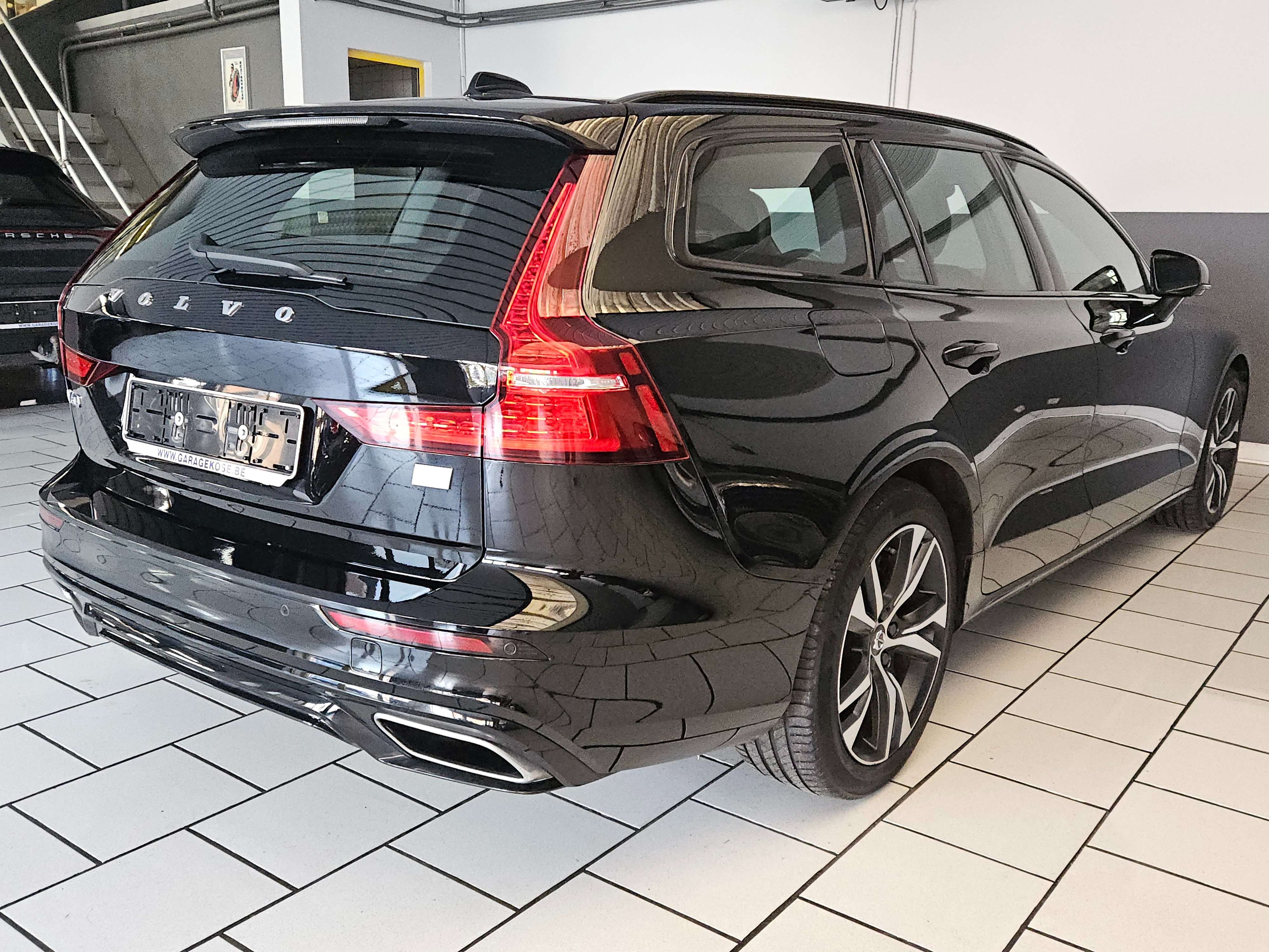 Volvo V60 R-Design//PLUG IN HYBRID//CUIR AUTOMATIQUE FULL T6
