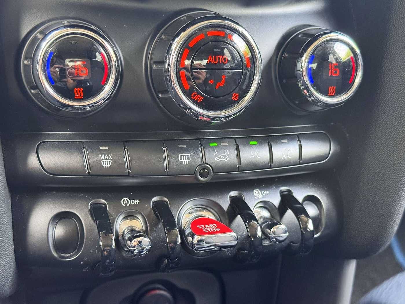 MINI Cooper 1.5 /5PORTES/XENON/LED/GPS/LED AMBIANCE/JANTES