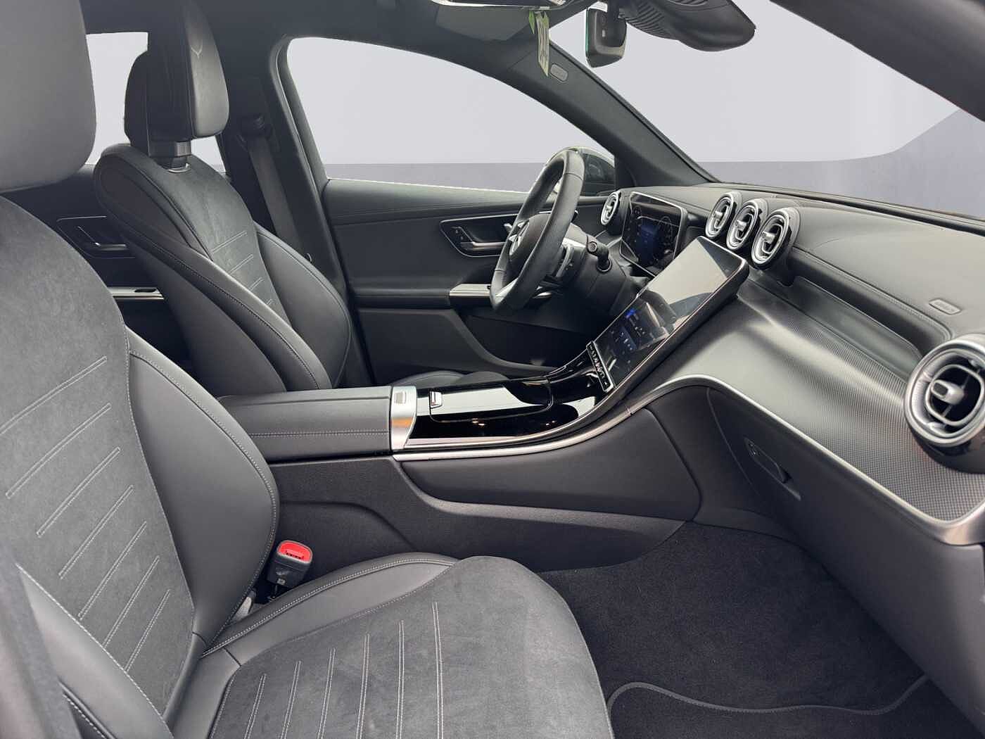 Mercedes-Benz GLC 300  de 4MATIC Coupé AMG Line