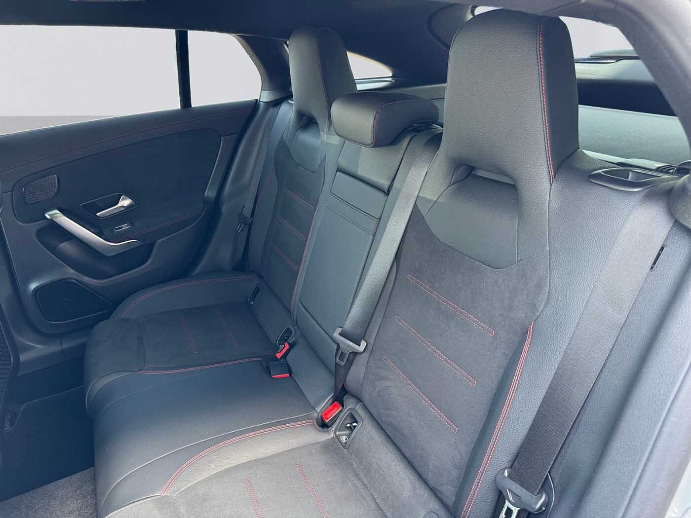 Mercedes-Benz CLA 200  d Shooting Brake AMG Line