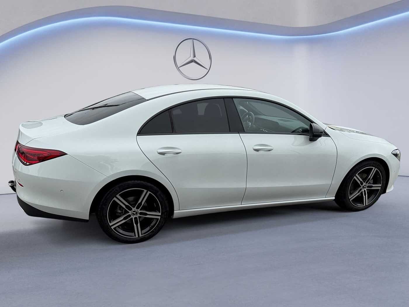Mercedes-Benz CLA 180  Coupé Progressive