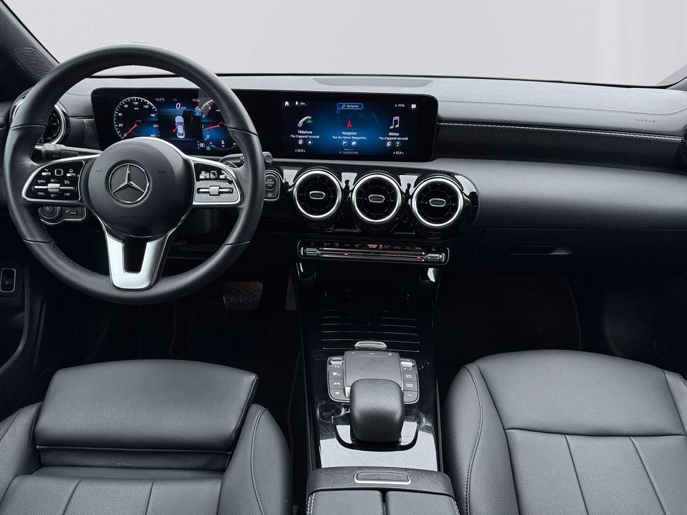 Mercedes-Benz CLA 180  Coupé Progressive