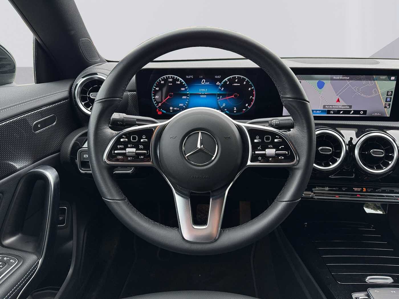 Mercedes-Benz CLA 180  Coupé Progressive