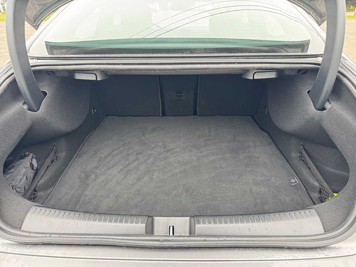 Mercedes-Benz CLA 180  Coupé Progressive