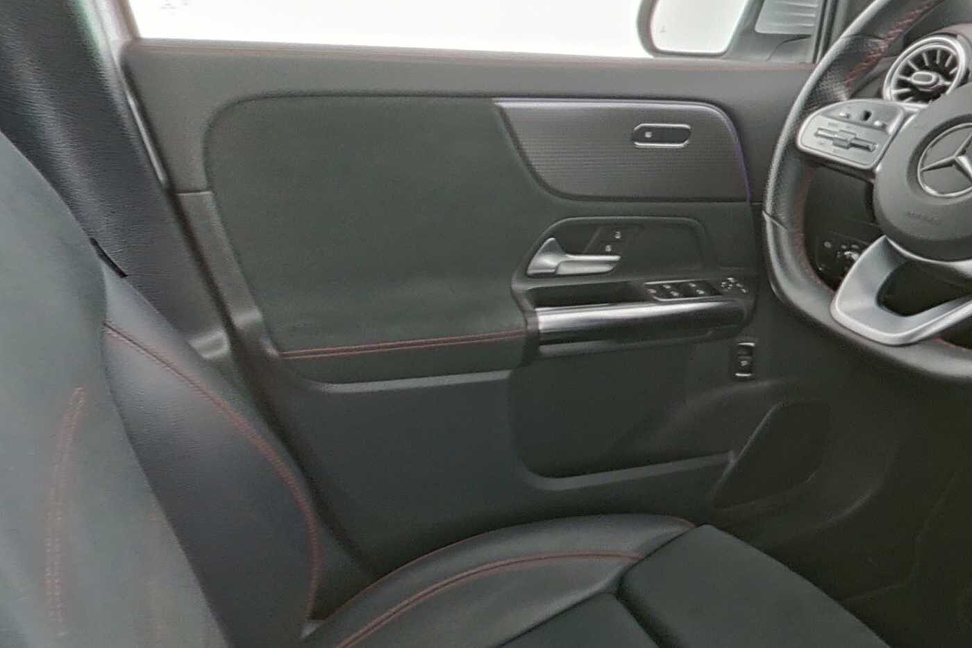 Mercedes-Benz EQA 250  AMG Line