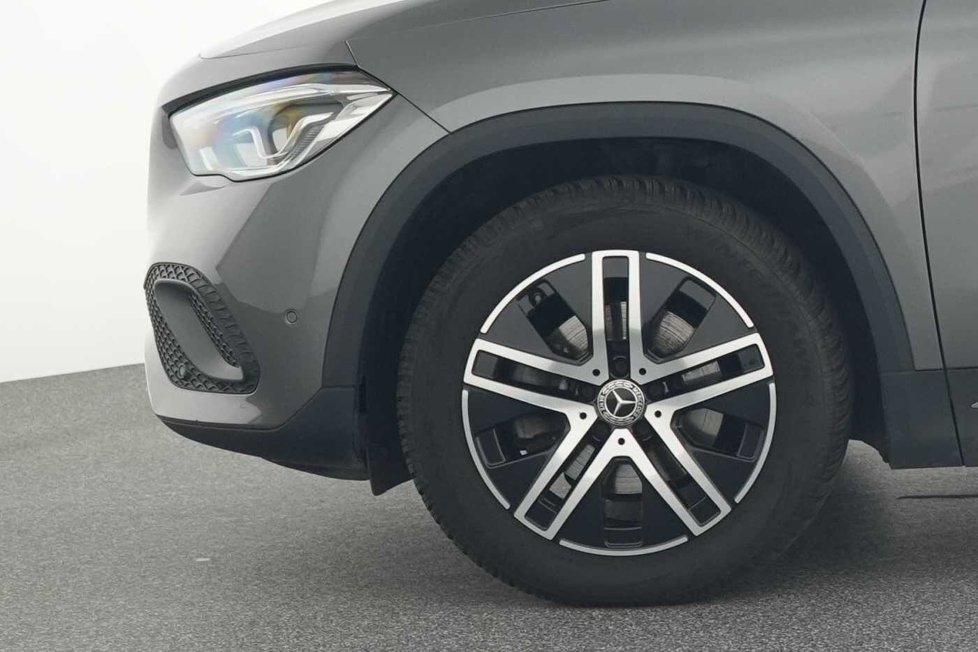 Mercedes-Benz GLA 200  d Progressive