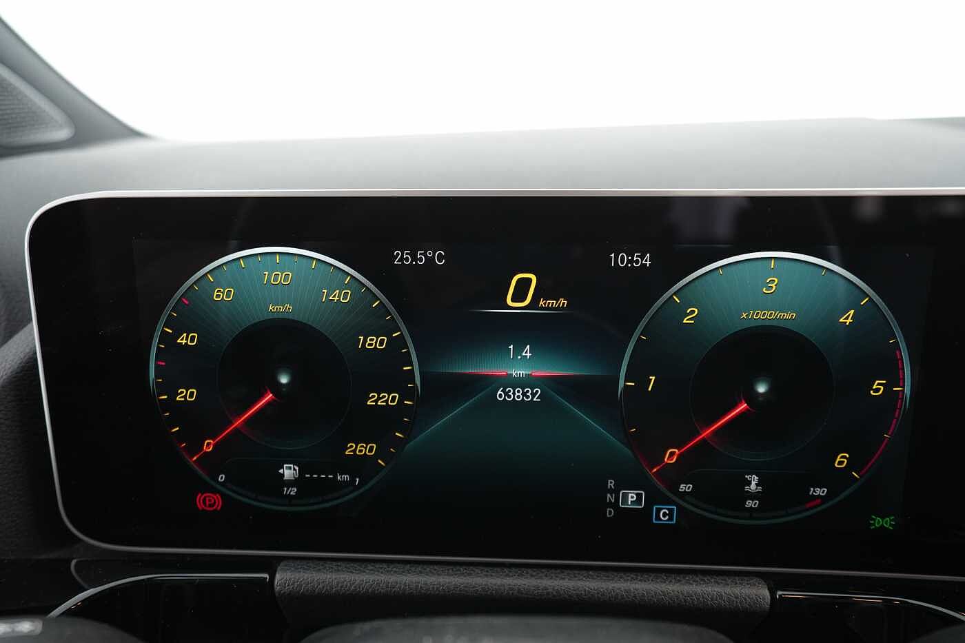 Mercedes-Benz GLA 200  d Progressive