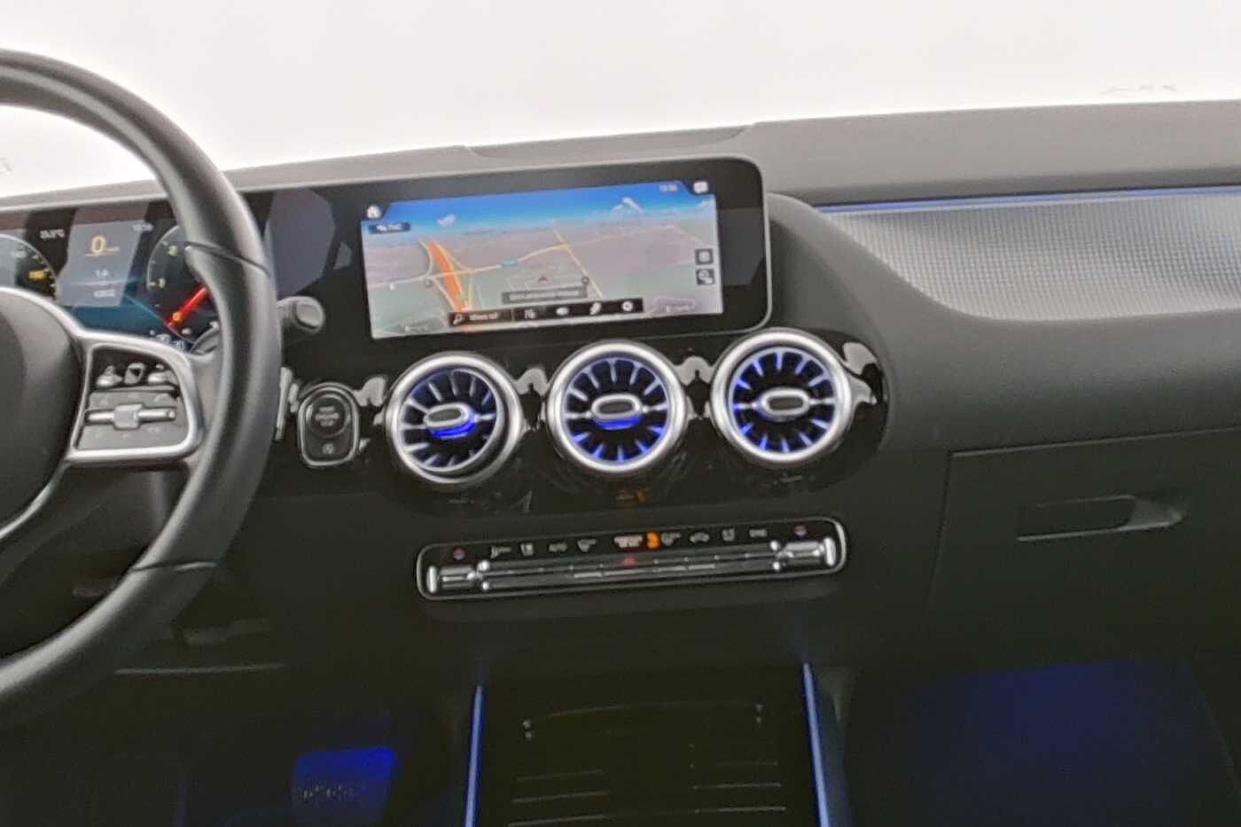 Mercedes-Benz GLA 200  d Progressive