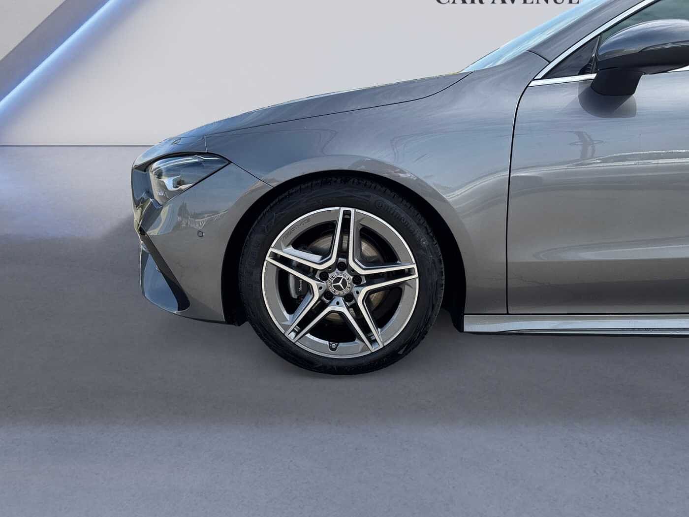 Mercedes-Benz CLA 180  Coupé AMG Line